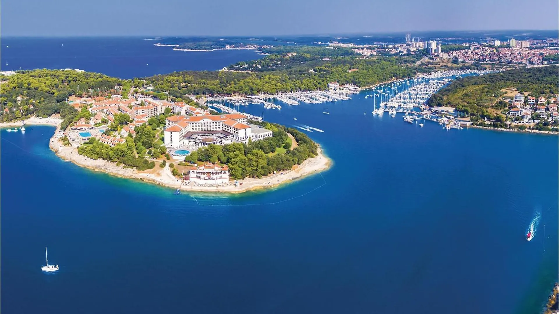 Amazing Apartment In Pula With Wifi 0*,  Croatia